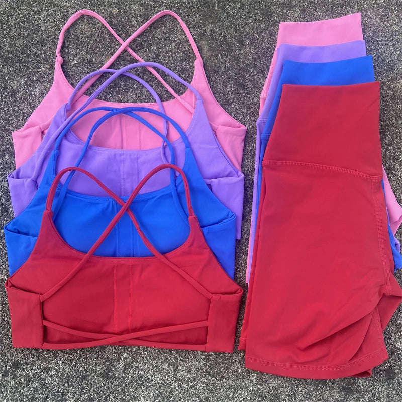 Conjunto de Yoga de 2 piezas para mujer, conjunto deportivo para gimnasio, traje de entrenamiento, traje de Fitness, sujetador con correas cruzadas, pantalones cortos de cintura alta, chándal para correr